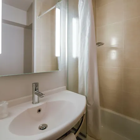 Nantes Atlantis Le Zenith Hotel